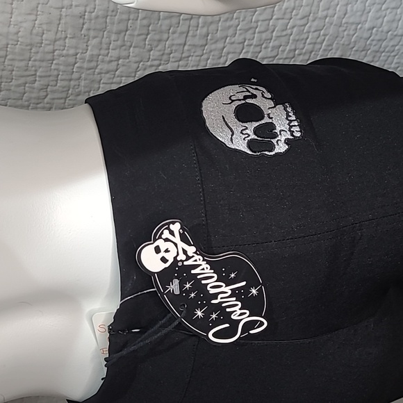 Sourpuss Skull Capri - Picture 3 of 9